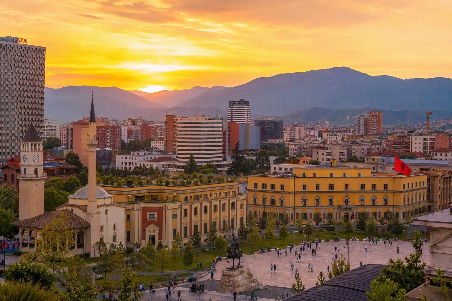 Tirana: a un'ora di volo, ti organizziamo tutto noi